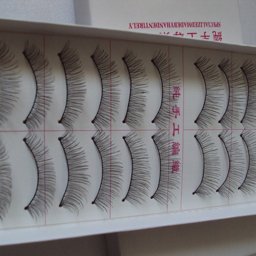BOGO NIB false eyelashes 10 pair 272